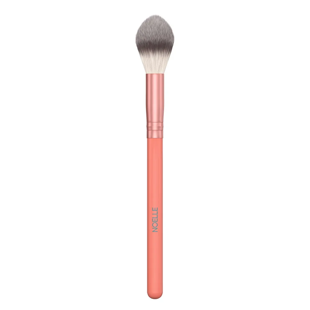 Noelle Brush štětec na rozjasňovač - Highlighter Brush - Makeup Brush No.22