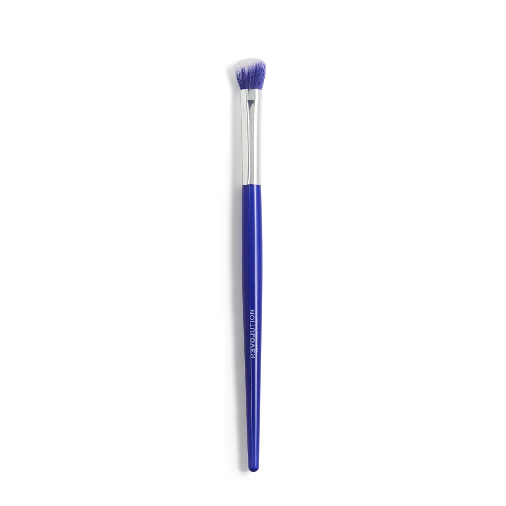 Relove by Revolution Brush Queen - Fluffy Blending Brush